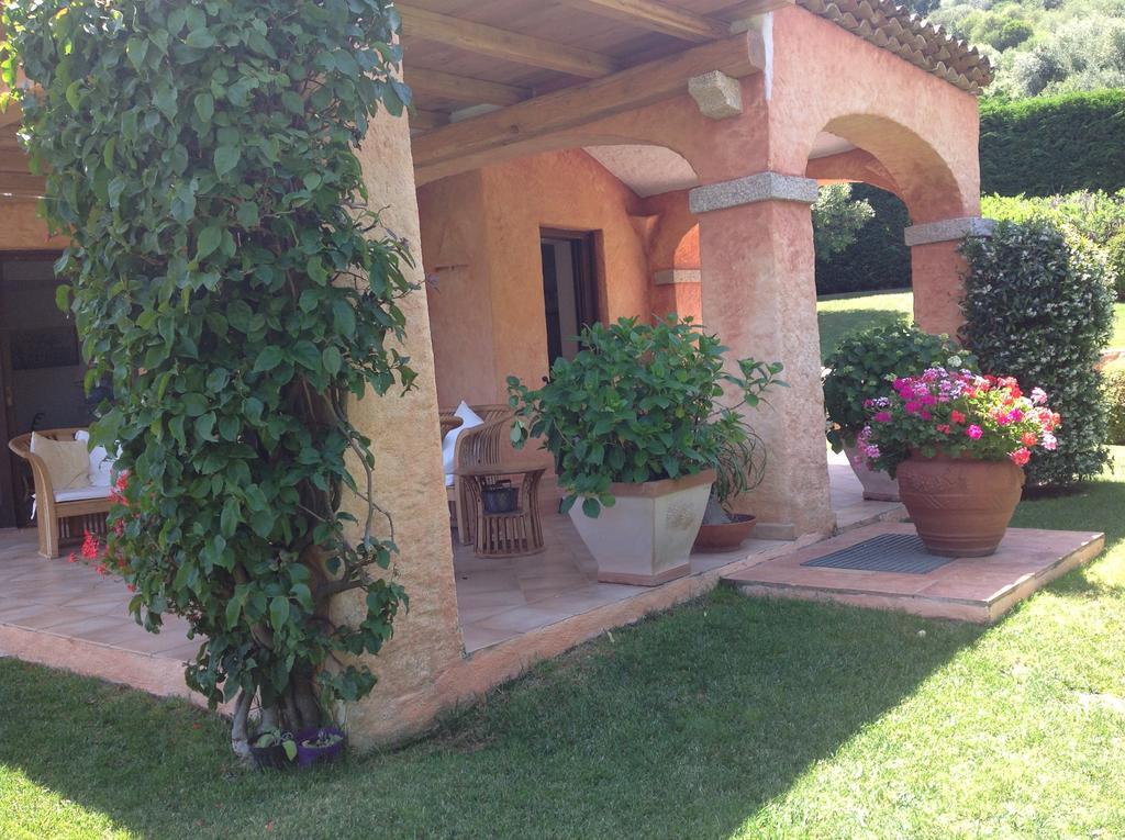 Villa Il Melograno Cannigione Luaran gambar