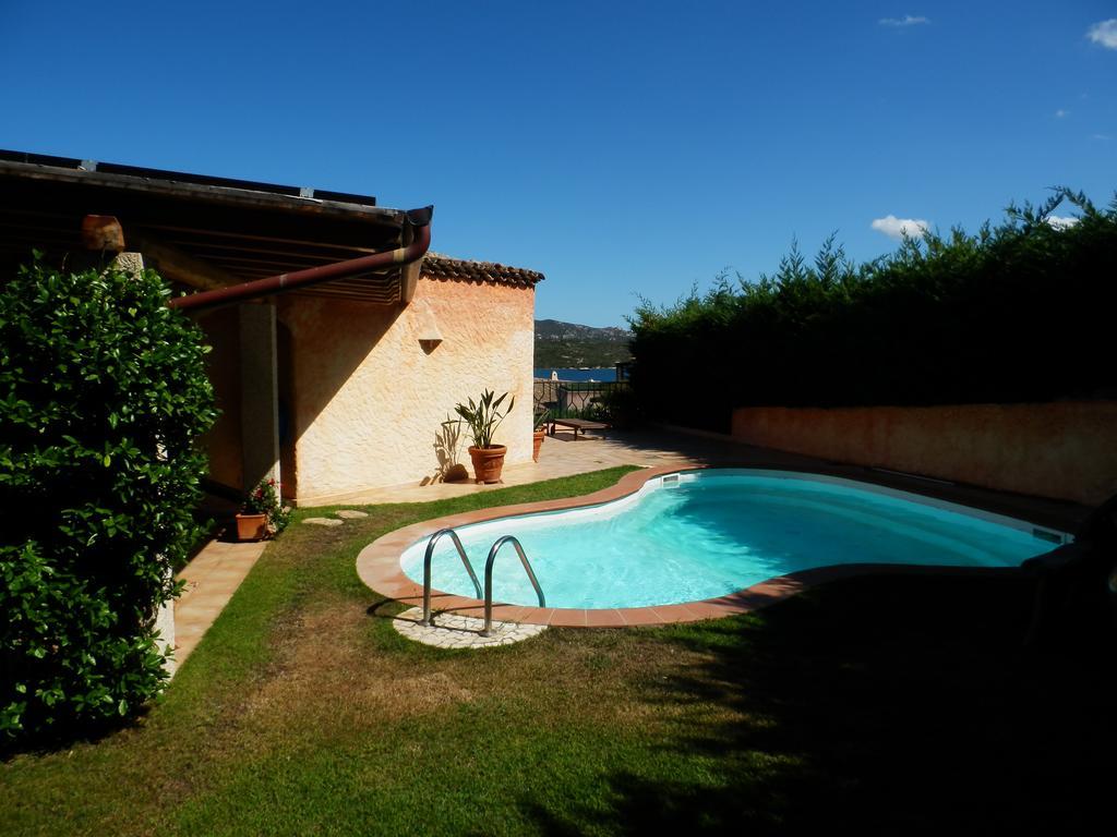 Villa Il Melograno Cannigione Luaran gambar